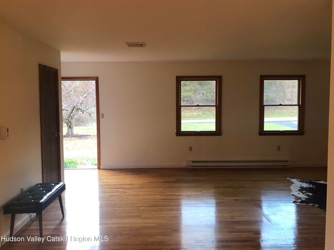 Building Photo - 1220 Co Rte 22