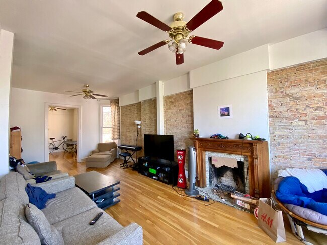 Building Photo - 2156 N Halsted St