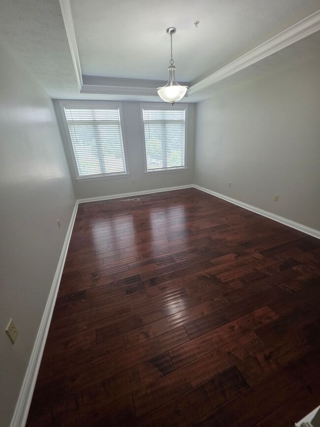 Interior Photo - Pinnacle on Meridian