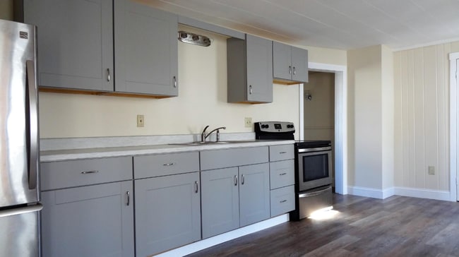 Building Photo - 41 Cushing St