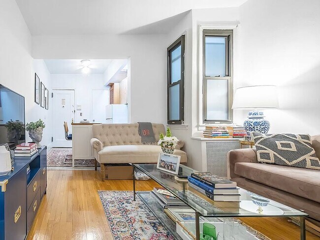 Foto del edificio - 211 E 88th St