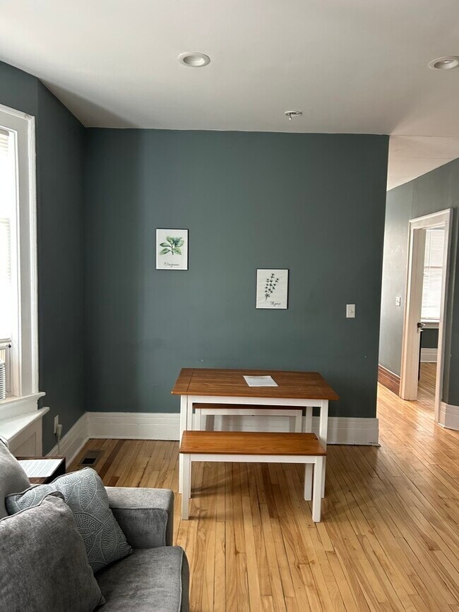 Foto del edificio - 942 Euclid Ave