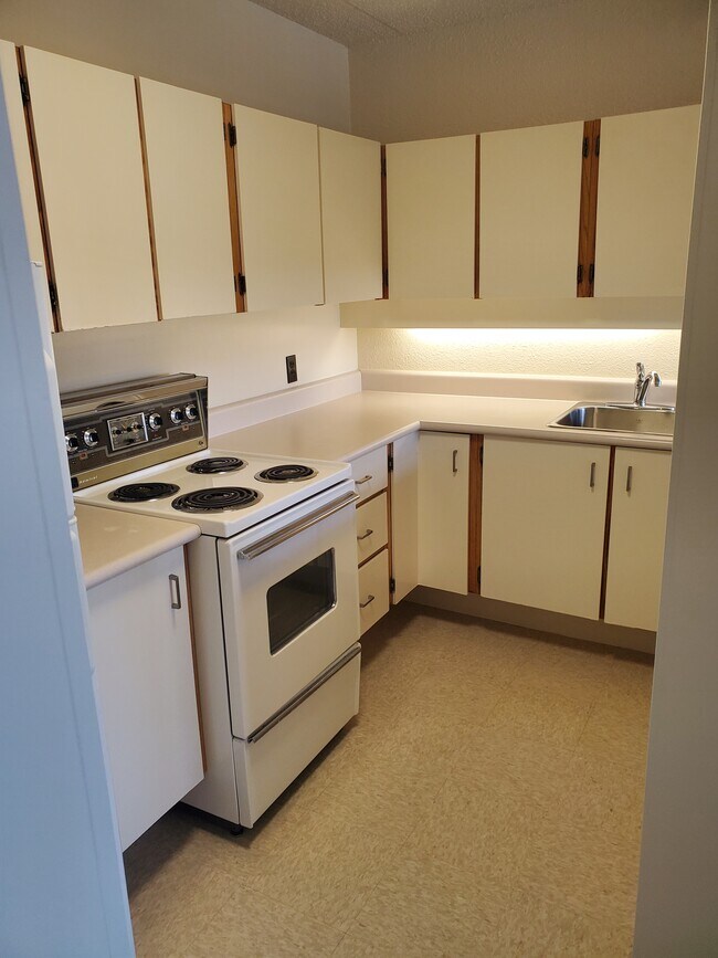 Photo du bâtiment - Cornwall Village Co-op Senior Housing