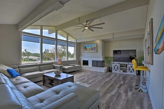 Building Photo - 726 Alden Dr