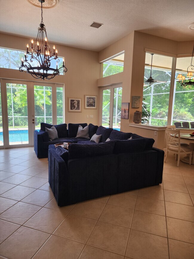 Foto del edificio - 511 SW Squire Johns Ln