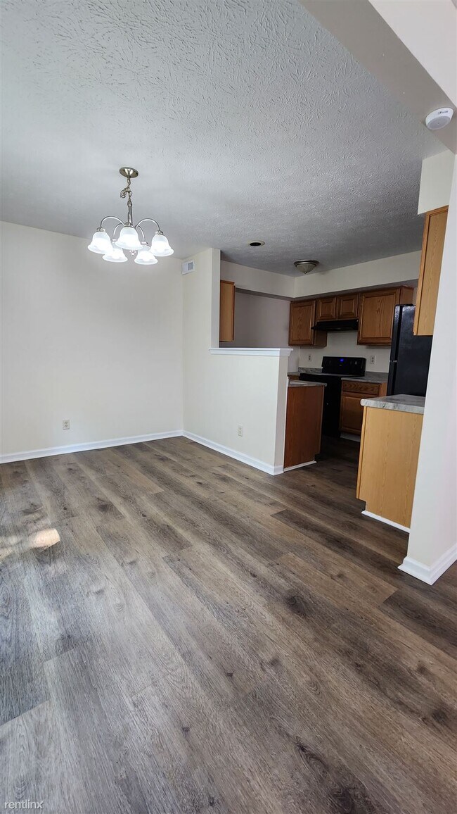 Building Photo - 3 br, 1.5 bath House - 4938 Pembridge Drive