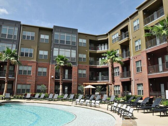 Foto del edificio - 5455 Richmond Ave.