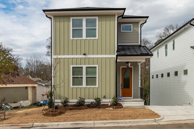 Photo - Gorgeous 4-bedroom, 4-bathroom Modern Home Durham, NC
