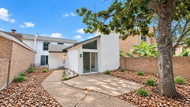 Building Photo - 4714 N Cashel Cir