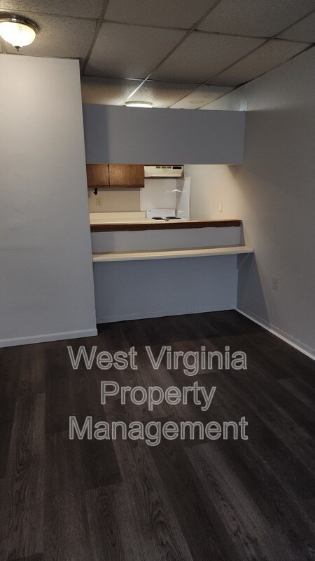 Foto del edificio - 200 W Main St