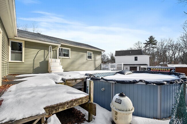 Pool deck - 16 Bayberry Rd