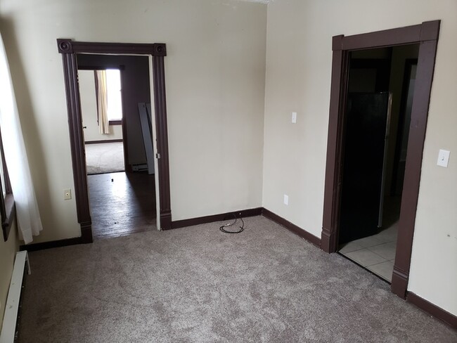 Building Photo - 1st floor ~ All one level!