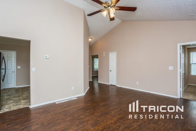 Foto del edificio - 4995 Windsor Downs Ln