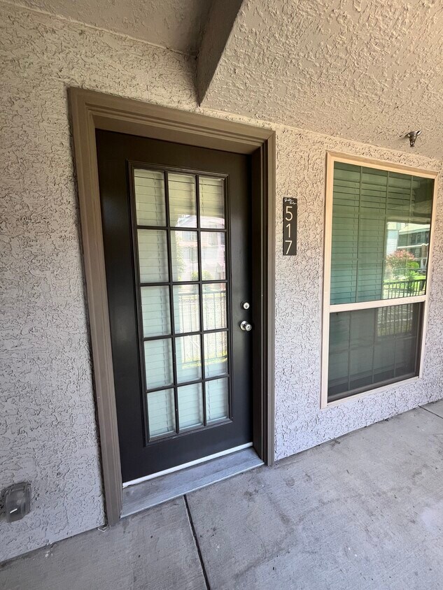 Foto principal - 6108 Abrams Rd