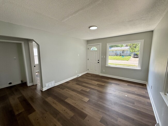 Building Photo - 21486 Audrey Ave