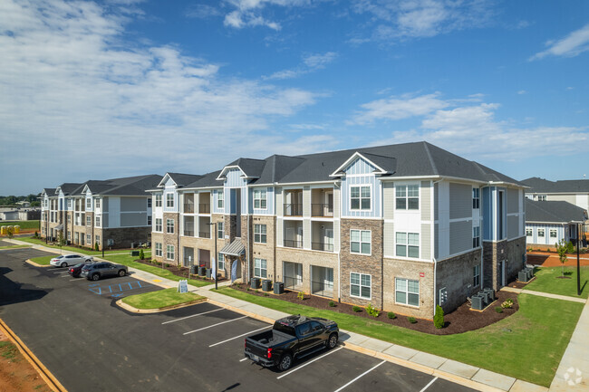 Building Photo - The One at Spartanburg