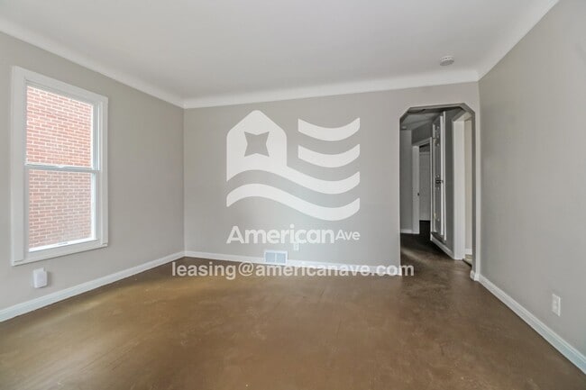 Foto del edificio - 5306 Chatsworth St