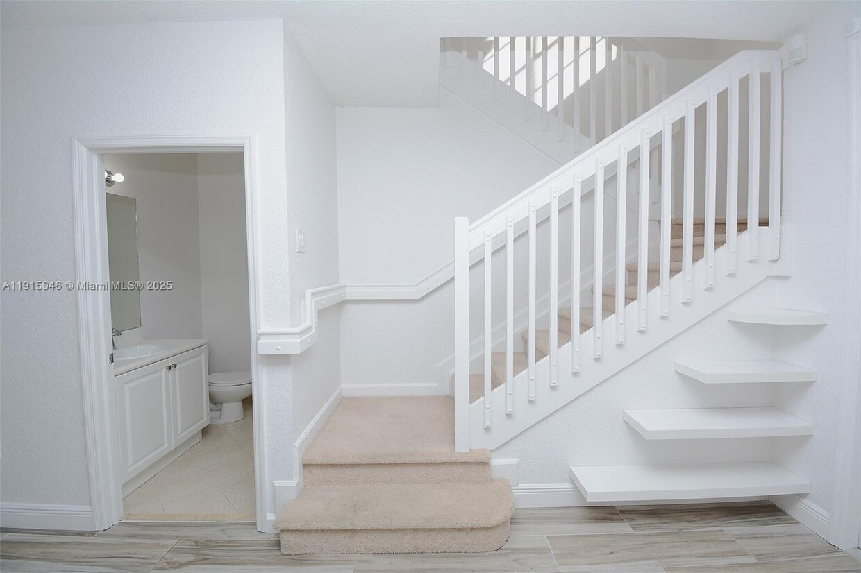 Foto principal - 9219 SW 227th St