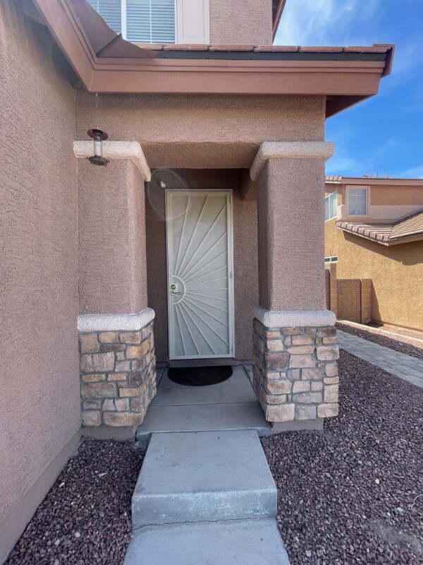 Foto del edificio - 661 Powder Brook Dr