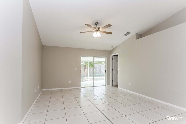 Building Photo - 1202 FRANFORD DR, BRANDON, FL 33511