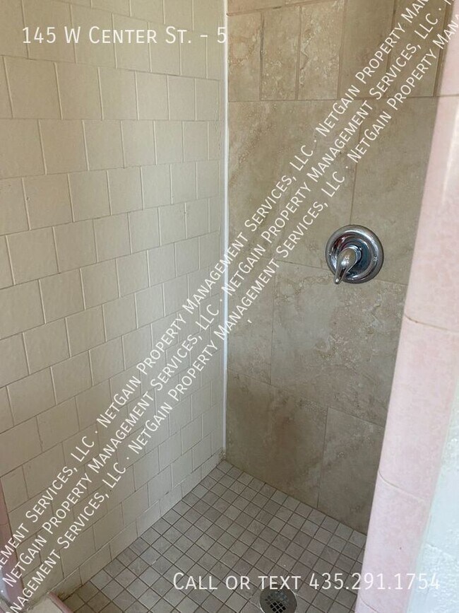 Building Photo - Studio Apartment In Beaver