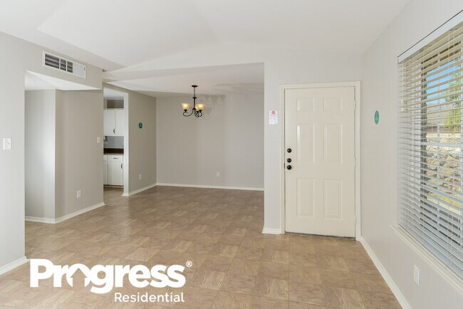 Building Photo - 4778 Loma Del Rey Cir