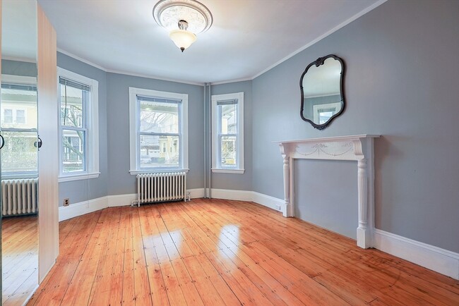 Building Photo - 24 Morrill St