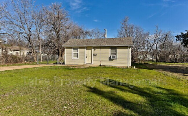 Building Photo - 3133 NW 29th St