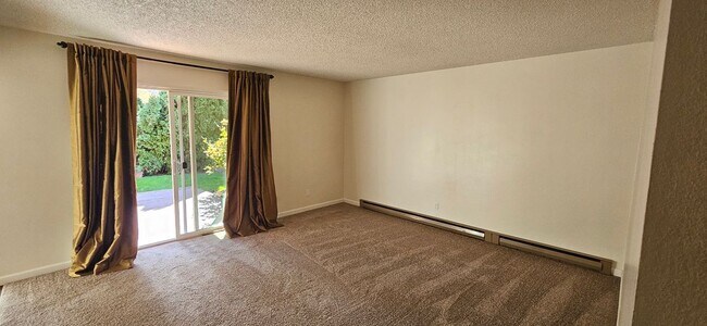 Foto del edificio - 4480 SW 96th Ave