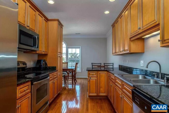 Building Photo - 3066 Crystal Spring Ln