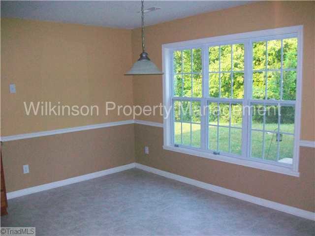 Building Photo - 5033 Long Mill Court, Kernersville, NC 28284