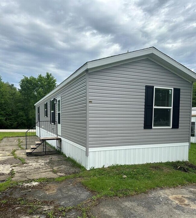 Building Photo - 156 Terrace Dr