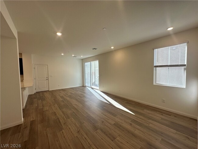 Foto del edificio - 3633 Torres Novas Ln