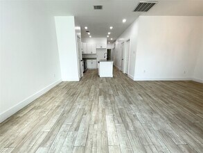 Building Photo - 5121 Southwind St