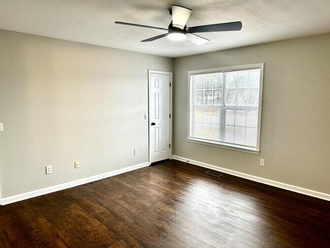 Foto del edificio - 3170 Achey Dr