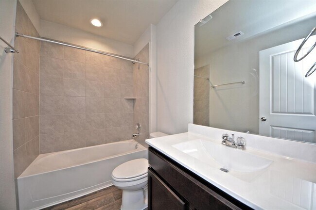 Foto del edificio - 1510 Ashford Bend Ln