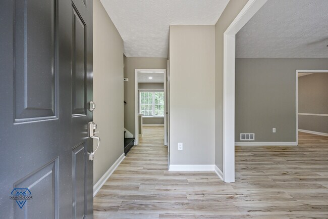 Foto del edificio - 4400 Chartley Ln