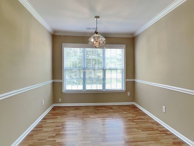 Building Photo - 3933 Garden Creek Dr