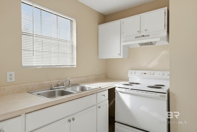 Foto del edificio - 6413 Schoel Ln