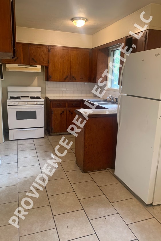 Foto del edificio - 1302 Alpine Ave