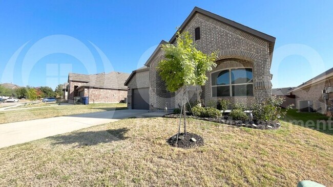 Foto del edificio - 2410 Trickling Creek Dr