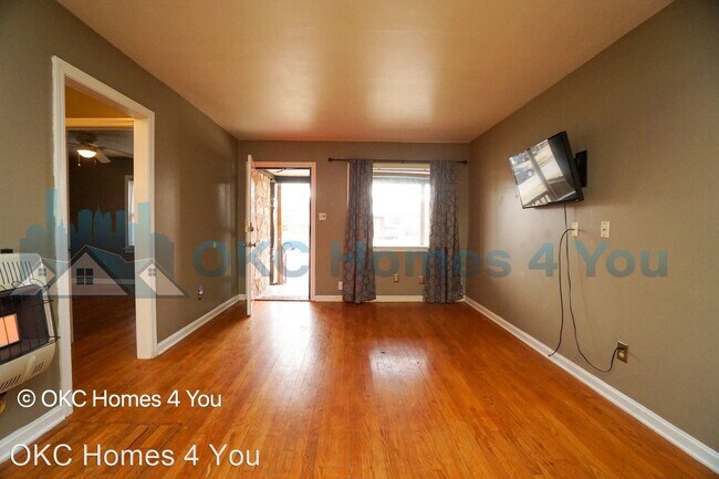 Building Photo - 2 br, 1 bath House - 2929 NW 33rd Street