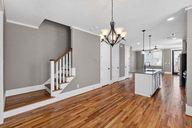 Building Photo - 720 Waterscape Ct
