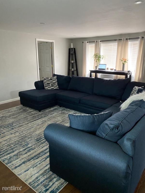 1172 Wyoming Ave, Exeter, PA 18643 Room for Rent in Exeter, PA