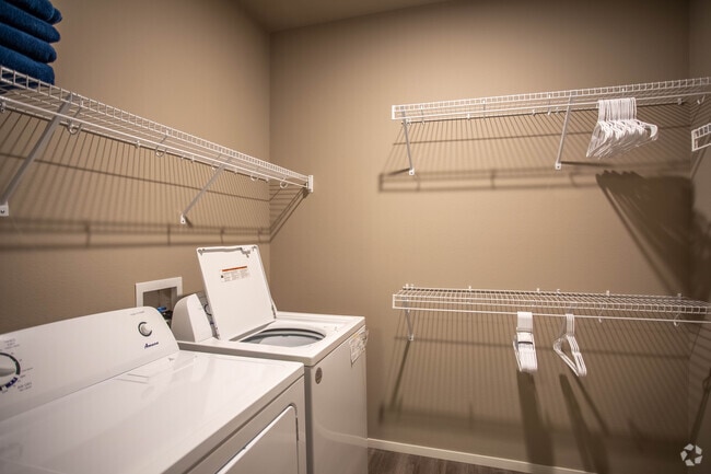 Ph1_1BR, 1BA - 1,566 SF - Promenade Commons