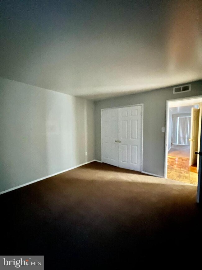 7226 Donnell Pl Unit B2, District Heights, MD 20747 Room for Rent in