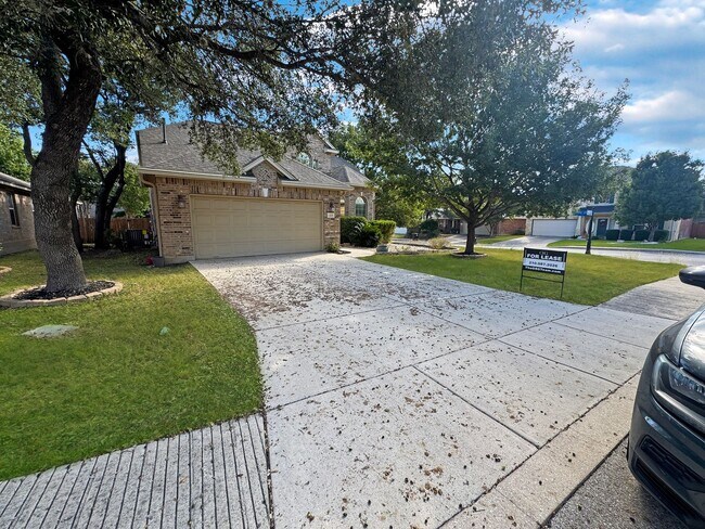 Building Photo - Spacious 4 BR/2.5 bath + office in Canyon Springs!