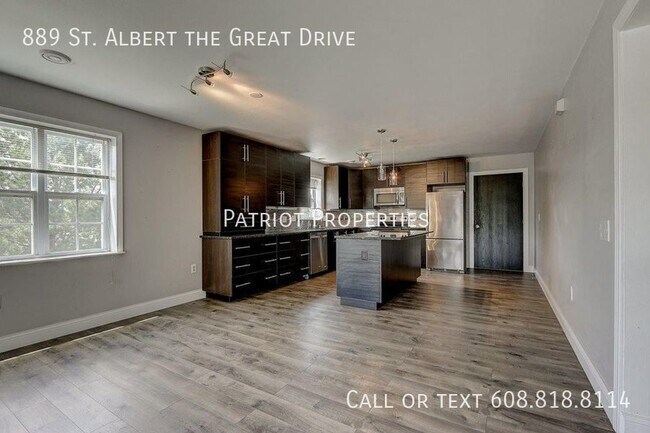 Building Photo - Newly Remodeled 2 bedroom/ 1 bath in Sun P...