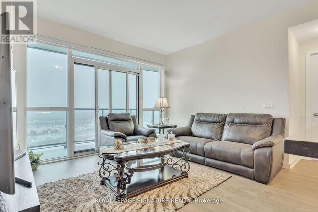 Photo du bâtiment - 4677 Glen Erin Dr