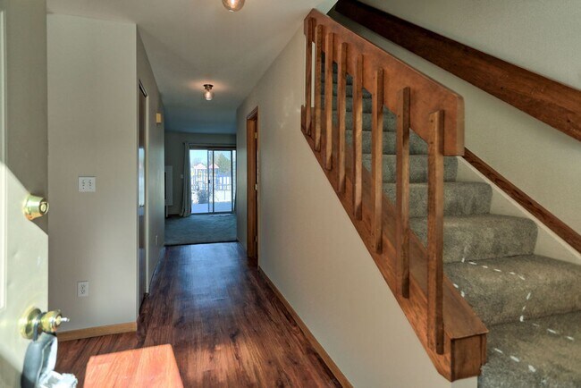 Foto del edificio - 3465 Lochwood J40